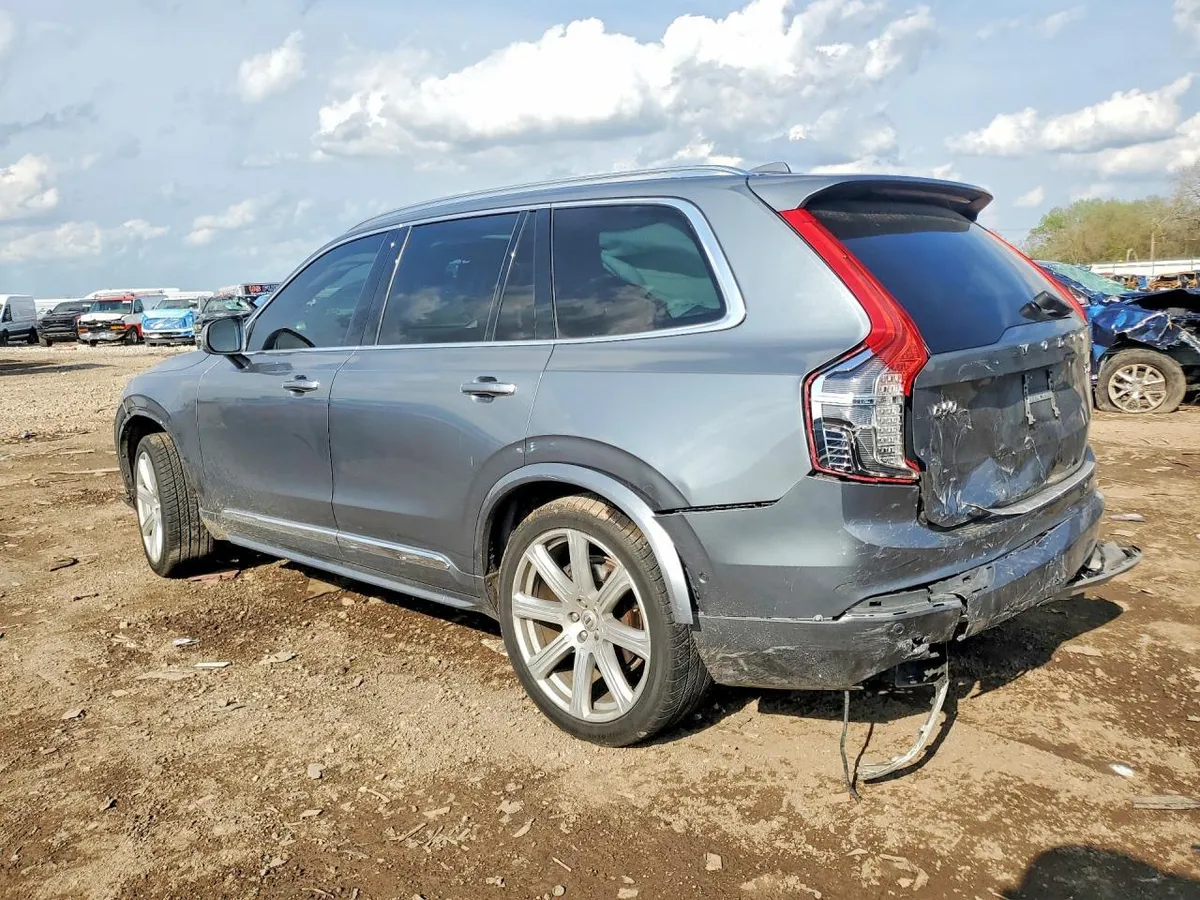 VOLVO XC90 T6 2018