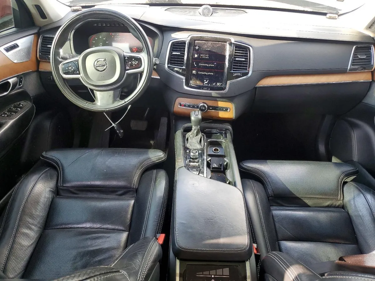 VOLVO XC90 T6 2018