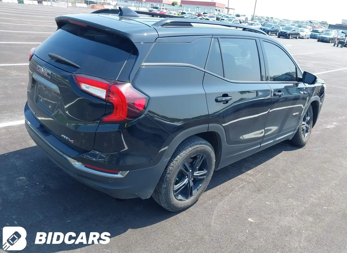 GMC TERRAIN AWD AT4 2023