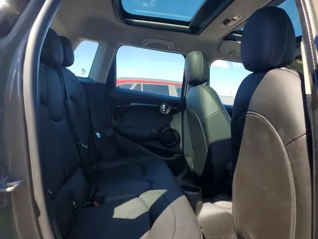 MINI COOPER 2019