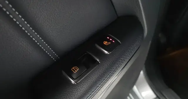 MERCEDES-BENZ E-CLASS 2013