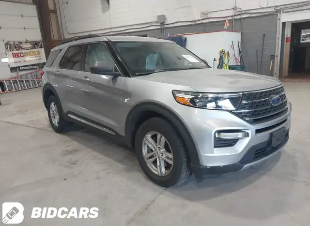 FORD EXPLORER XLT 2022