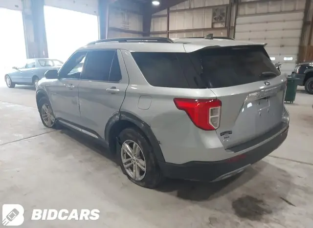 FORD EXPLORER XLT 2022