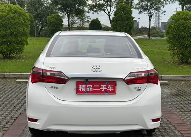 TOYOTA COROLLA 2017