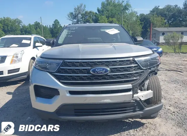 FORD EXPLORER XLT 2023