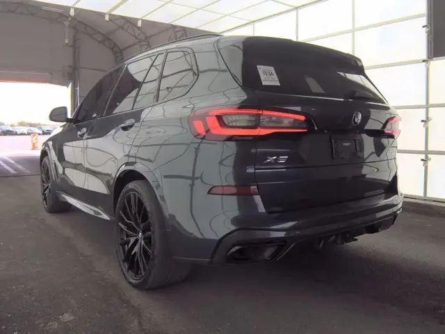 BMW X5 SPORTS ACTIVITY VEHICLE 2022