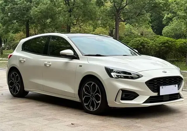 FORD FOCUS HATCHBACK 2022