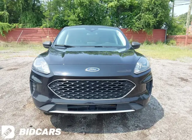 FORD ESCAPE SE 2022