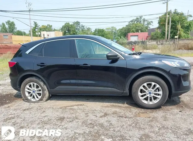 FORD ESCAPE SE 2022