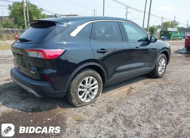 FORD ESCAPE SE 2022