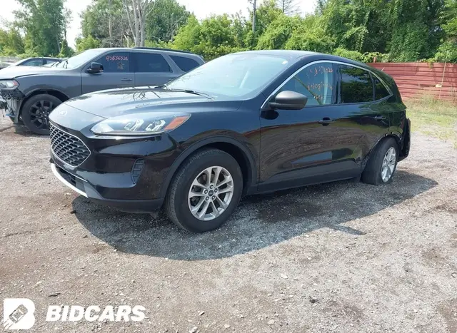 FORD ESCAPE SE 2022