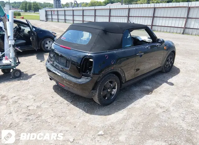 MINI CONVERTIBLE COOPER 2019