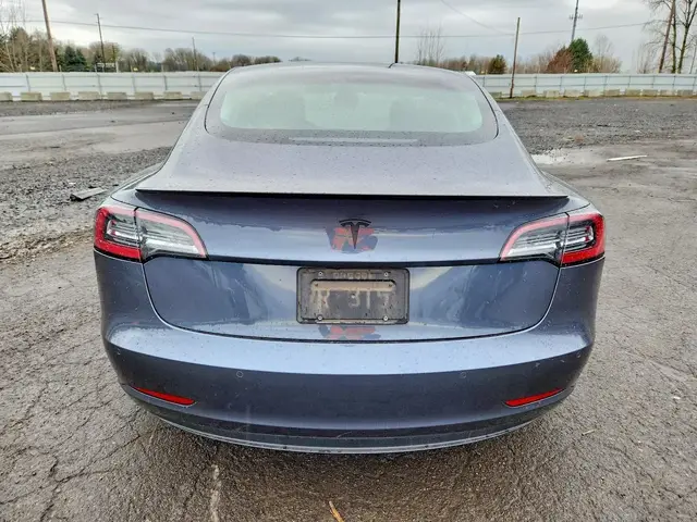 TESLA MODEL 3 2019