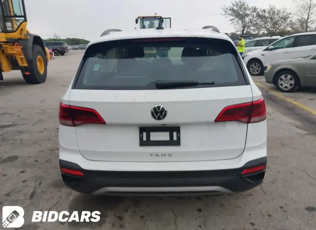 VOLKSWAGEN TAOS 2022