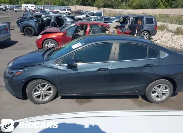 CHEVROLET CRUZE 2018