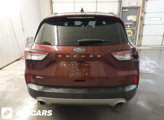 FORD ESCAPE 2021