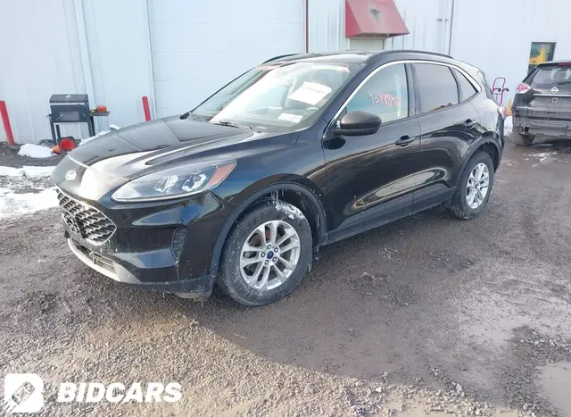 FORD ESCAPE SE 2022