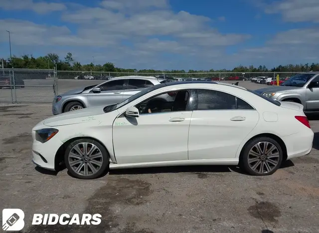 MERCEDES-BENZ CLA 4MATIC 2018
