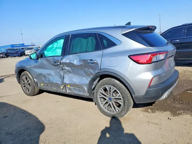 FORD ESCAPE SEL 2022