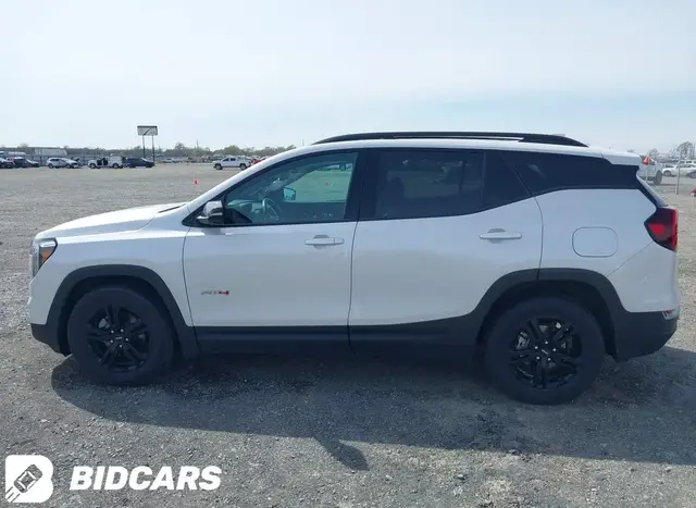 GMC TERRAIN AWD AT4 2022