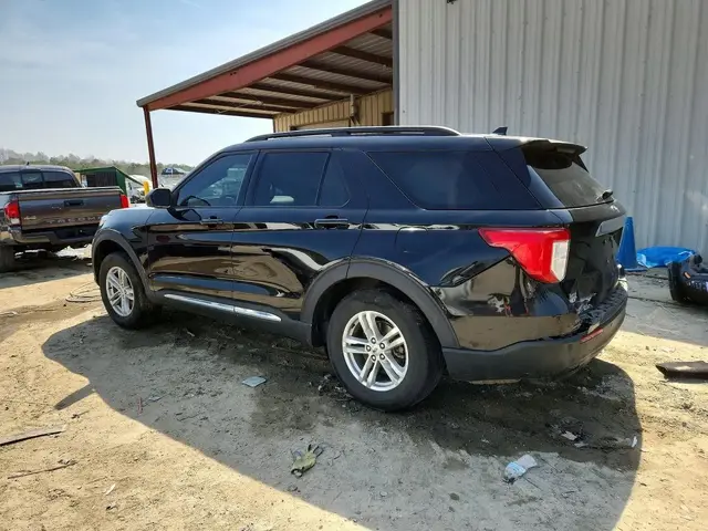 FORD EXPLORER XLT 2023