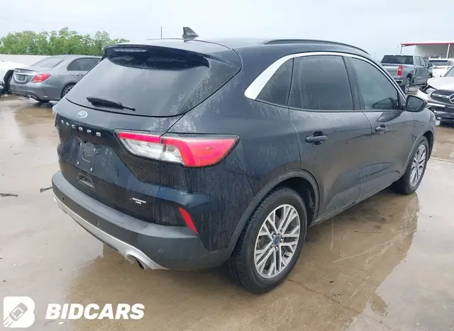FORD ESCAPE SEL 2021
