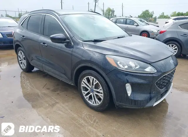 FORD ESCAPE SEL 2021
