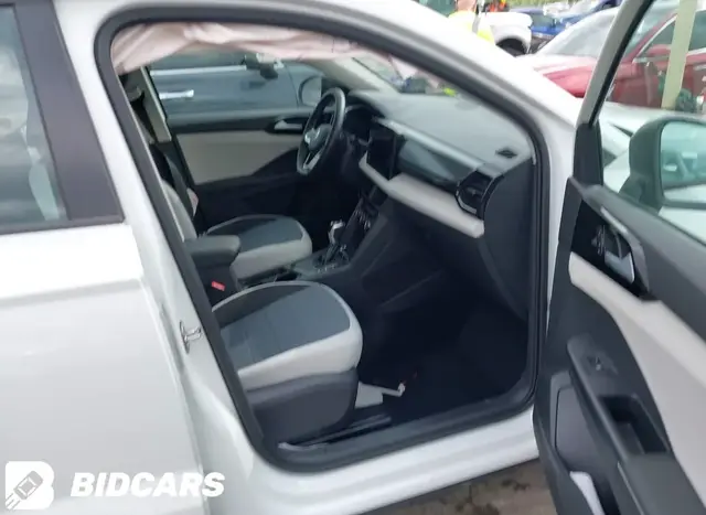 VOLKSWAGEN TAOS 1.5T S 2025