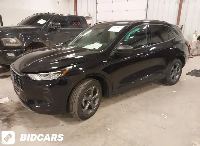 FORD ESCAPE 2024