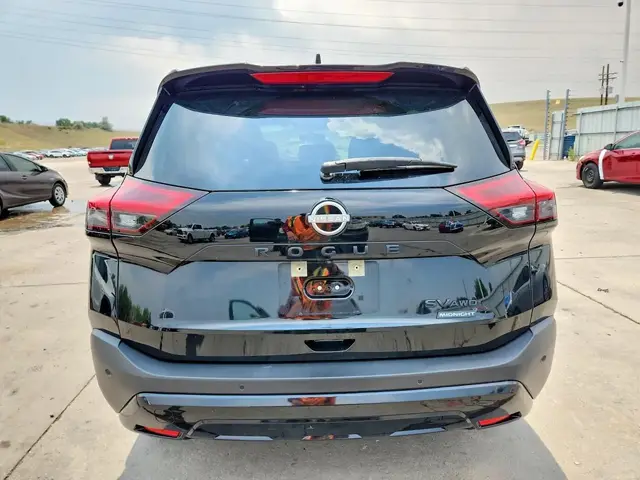 NISSAN ROGUE SV 2023