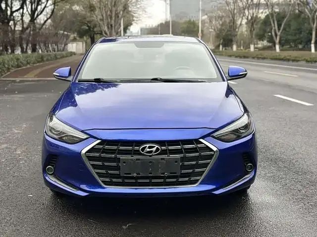 HYUNDAI ELANTRA 2019