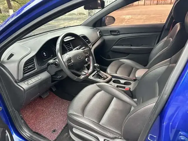HYUNDAI ELANTRA 2019