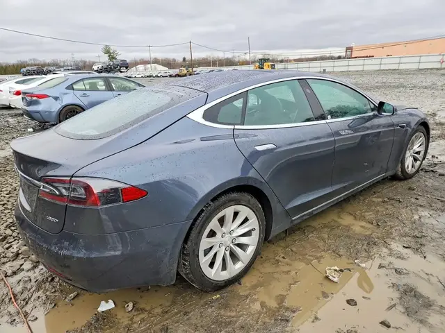 TESLA MODEL S 2018