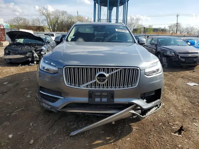 VOLVO XC90 T6 2018