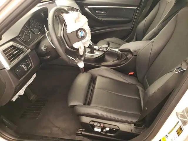 BMW 330 XI 2017