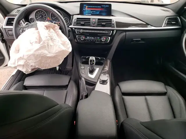 BMW 330 XI 2017