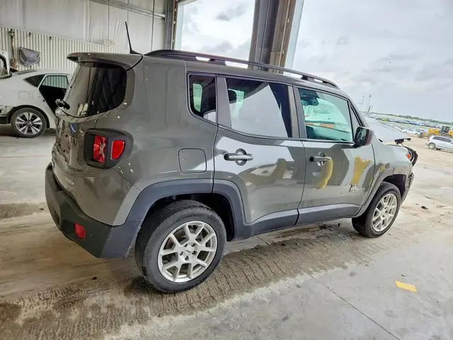 JEEP RENEGADE LATITUDE 2022