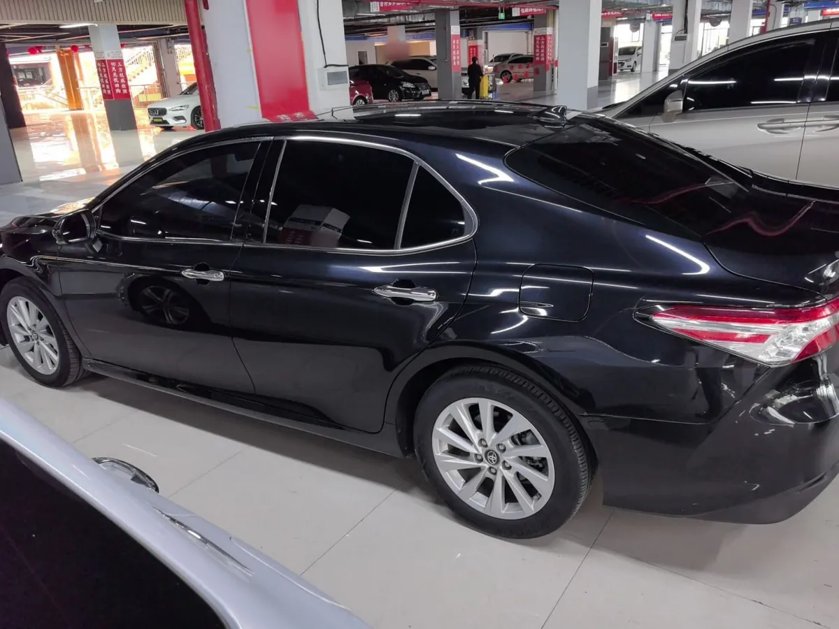 TOYOTA CAMRY 2023