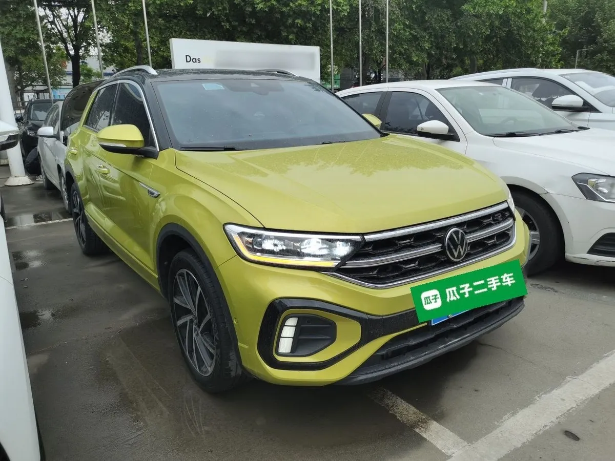 VOLKSWAGEN T-ROC 2023