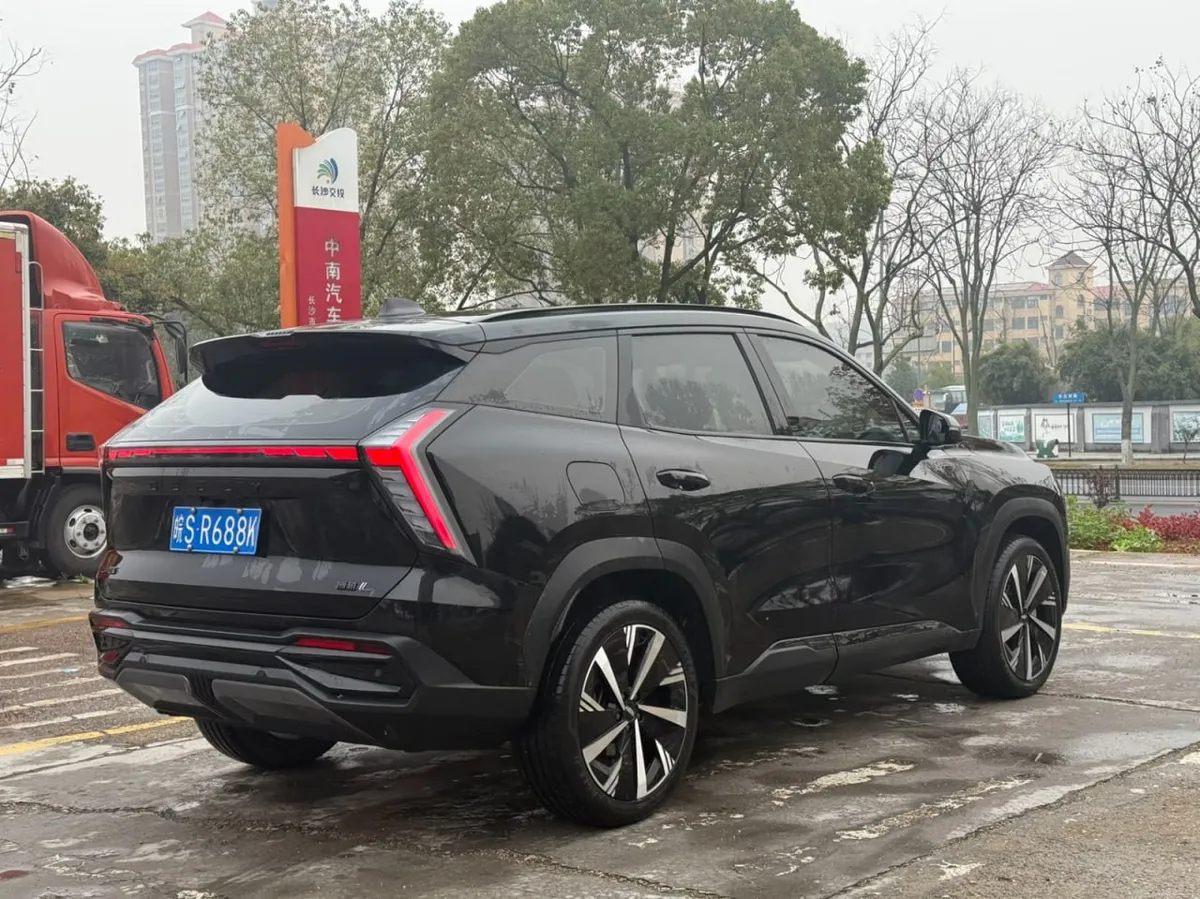 GEELY BOYUE L PREMIUM 2022