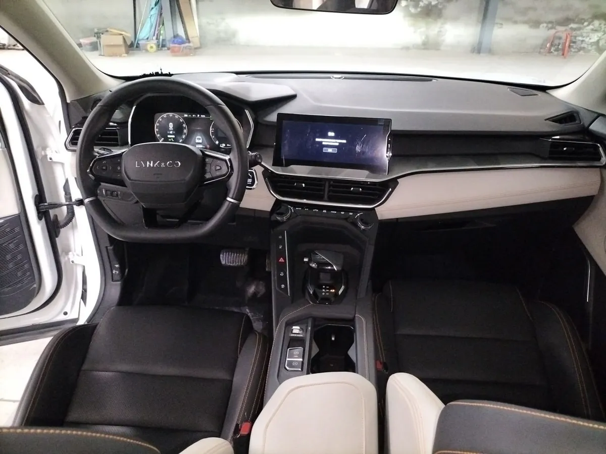 LYNK & CO 06 EM-P 2022