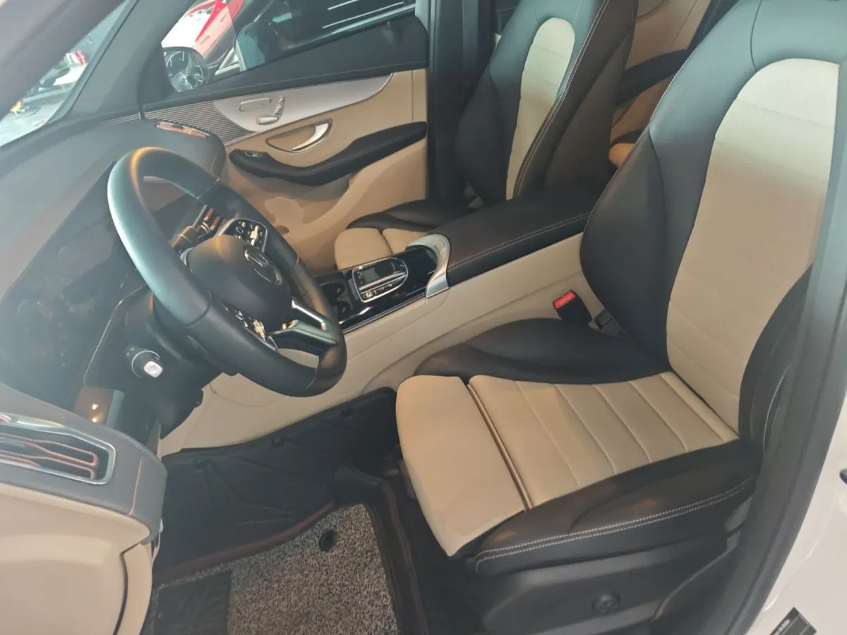 MERCEDES-BENZ EQC 2022