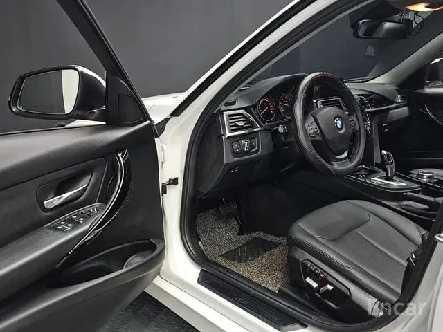 BMW 3 SERIES 2018