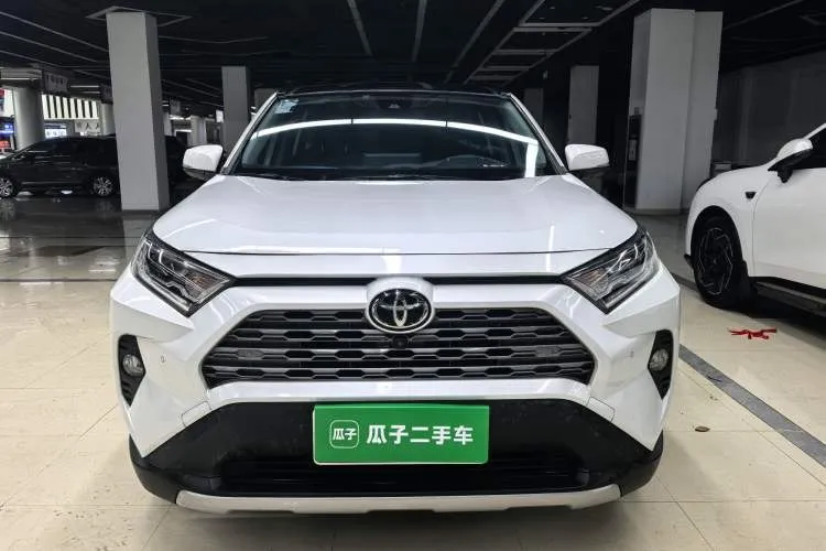 TOYOTA RAV4 2022