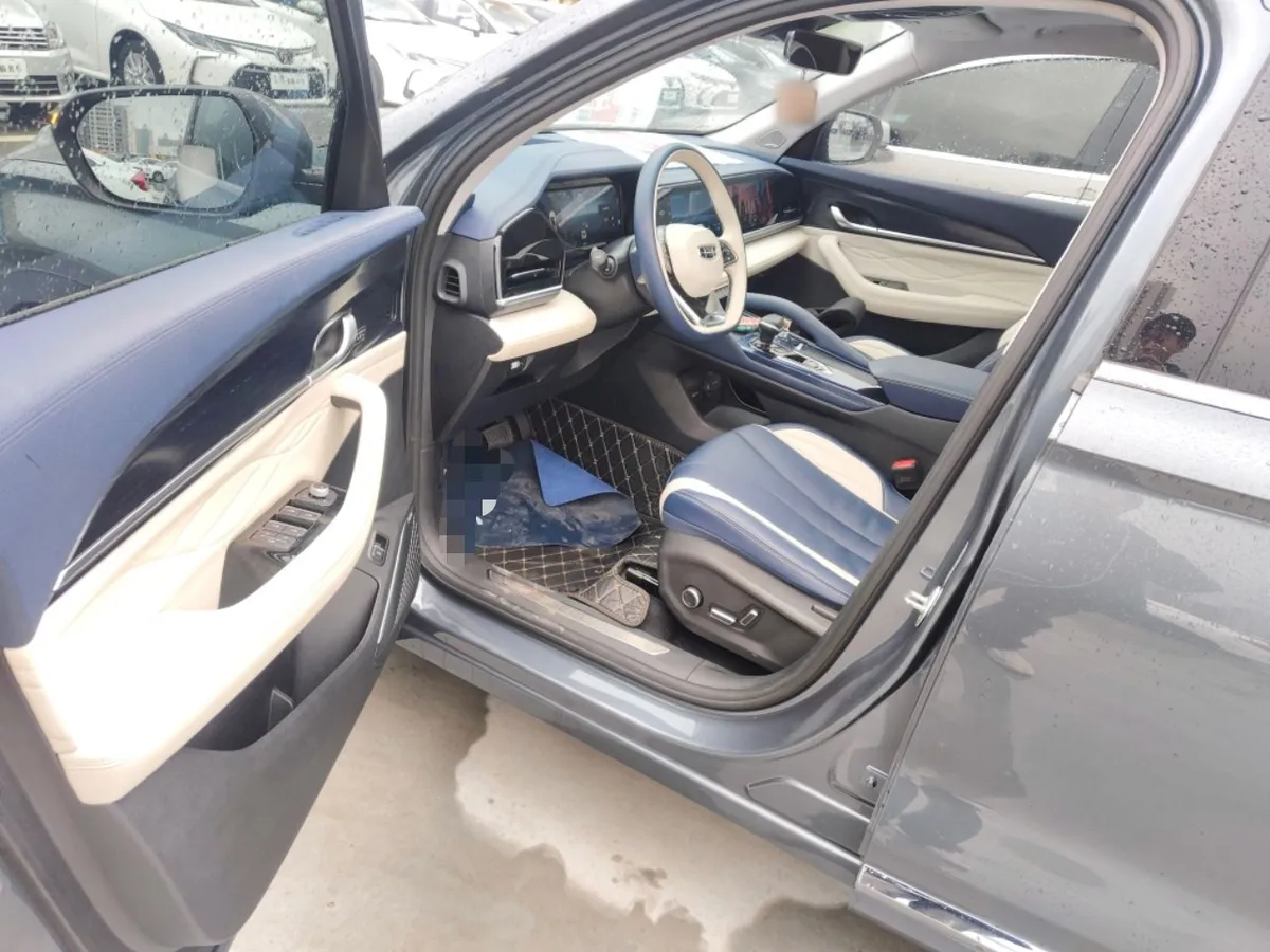 GEELY MONJARO 2022