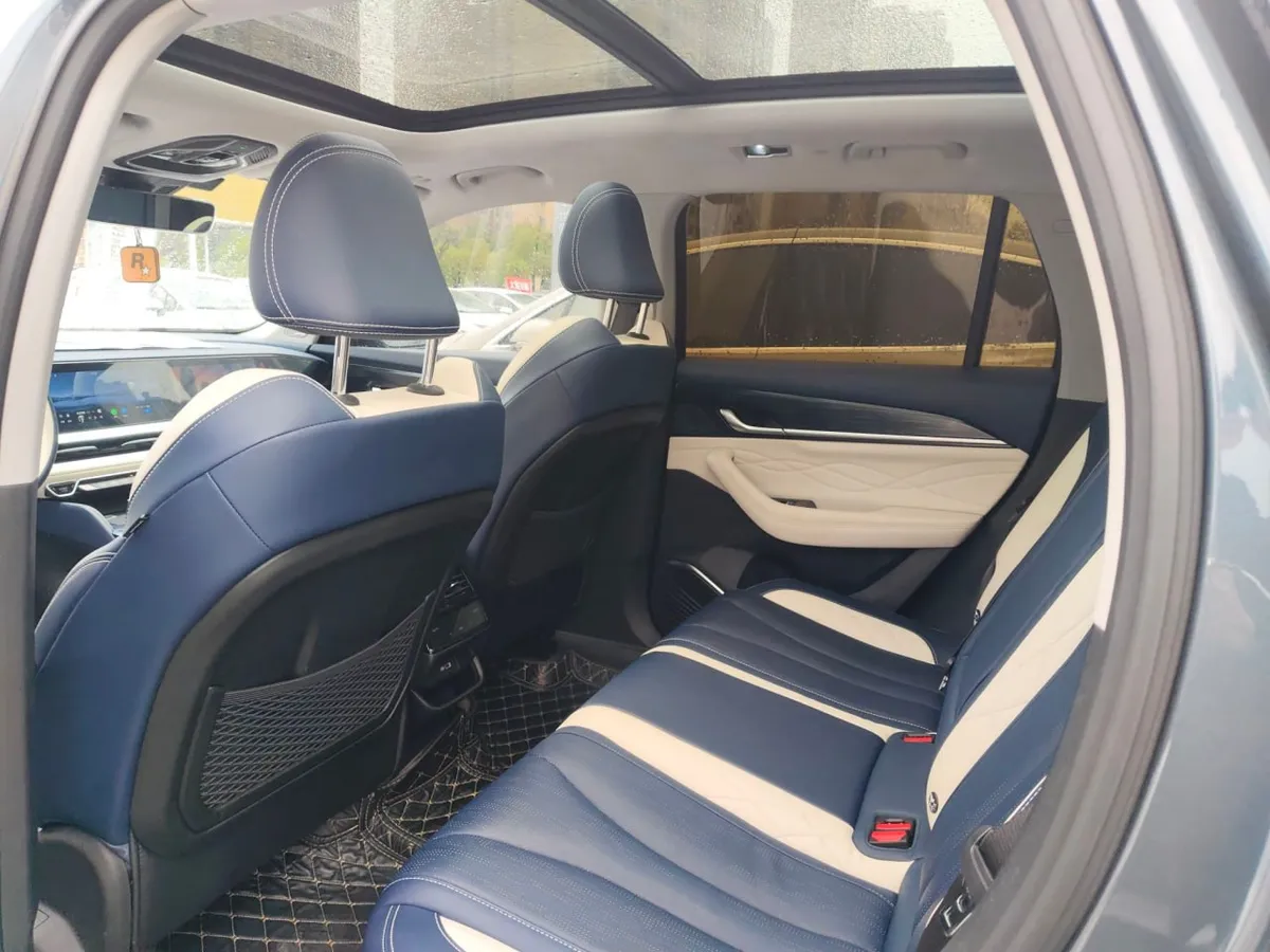 GEELY MONJARO 2022