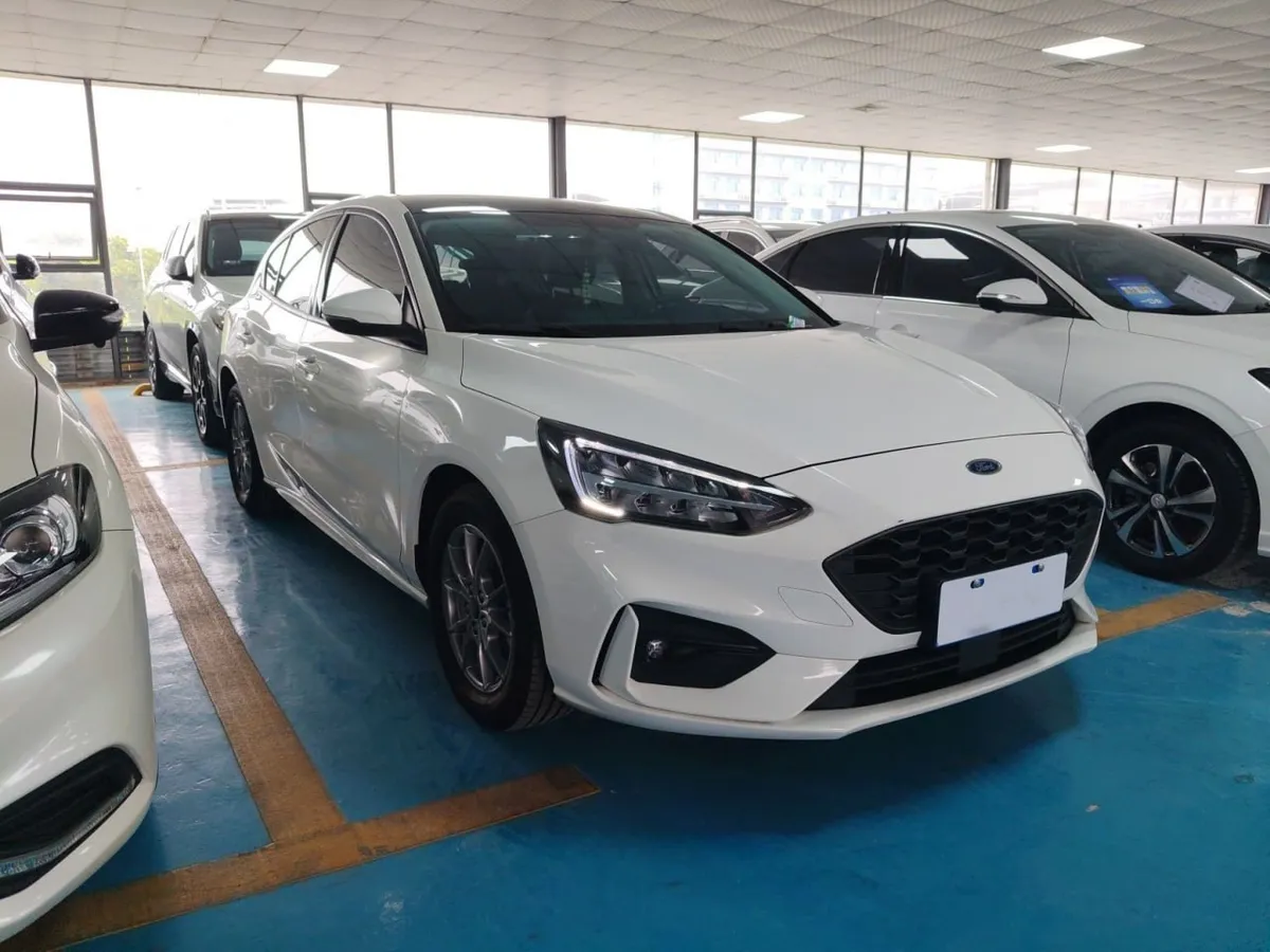 FORD FOCUS 2022