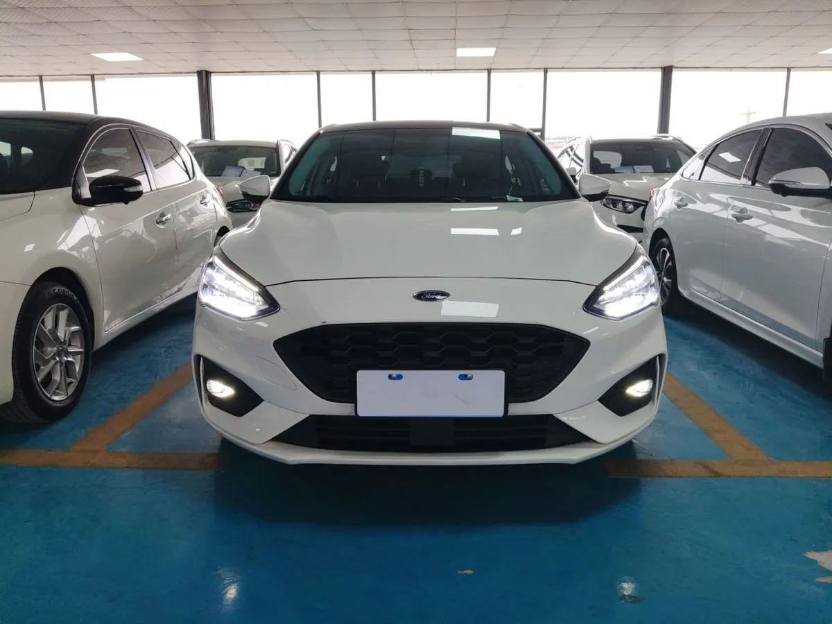 FORD FOCUS 2022
