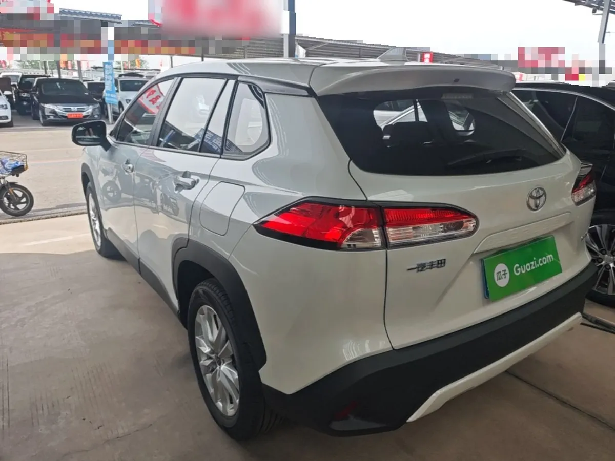 TOYOTA COROLLA CROSS 2025