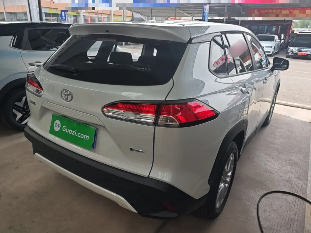 TOYOTA COROLLA CROSS 2025